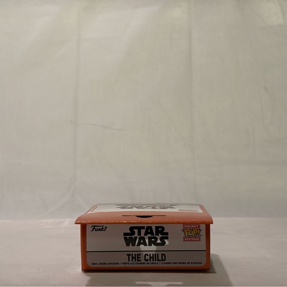 Funko Pocket Pop! Keychain–The Child (Grogu)–Star Wars Mandalorian–New in - Picture 6 of 7